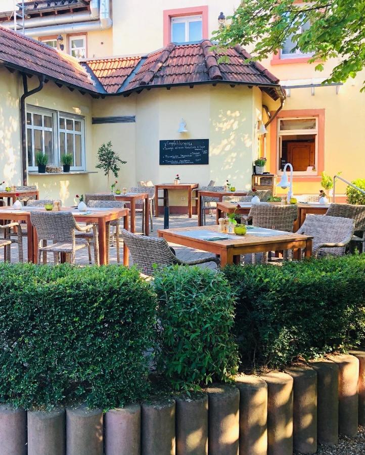 Hotel & Restaurant Gruener Baum Merzhausen Kültér fotó